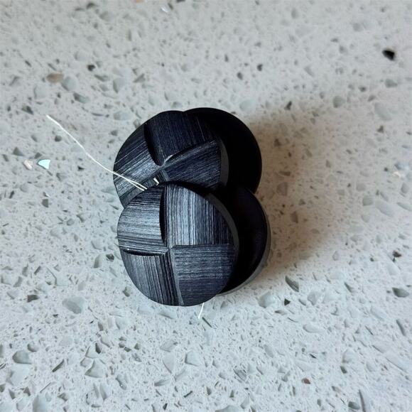 Vintage 80s Set of 4 Large Black Geometric 3D Pattern Shank Buttons Wood Grain - Picture 2 of 5